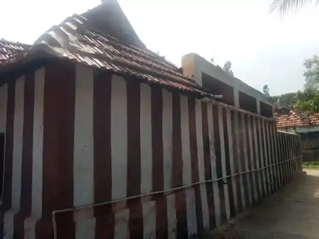 Arulmigu Santhanamariamman Temple, Puthugramam, Theroor - 629403 அருள்மிகு சந்தனமாரியம்மன் திருக்கோயில், Puthugramam, Theroor - 629403, Kanyakumari - Ancient Temple Architecture and History Image 4