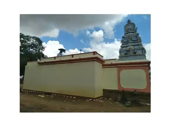 Arulmigu Santhanaraja Temple, Vallanadu North - 628601 அருள்மிகு சந்தனராஜா பாலாம்பிகை திருக்கோயில், Vallanadu North - 628601, Thoothukudi - Ancient Temple Architecture and History Image 4
