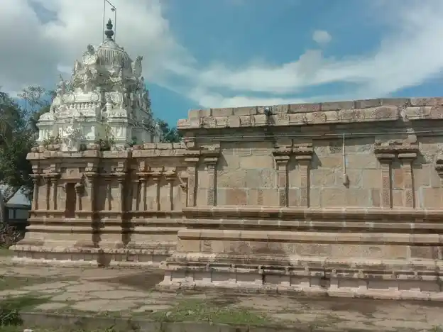 Arulmigu Santhanarajagopala Swamy Temple, Rajamadam - 614701 அருள்மிகு சந்தான ராஜகோபால சுவாமி திருக்கோயில், Rajamadam - 614701, Thanjavur - Ancient Temple Architecture and History Image 7