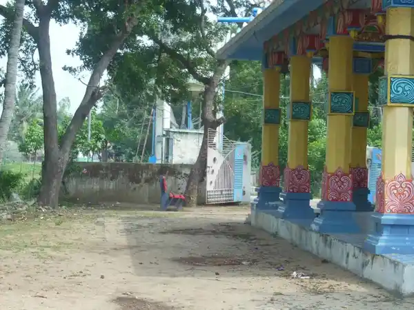 Arulmigu Santhiramathi Mariyamman Temple, Vallappakkam - 611001 அருள்மிகு சந்திரமதி மாரியம்மன் திருக்கோயில், Vallappakkam - 611001, Nagapattinam - Ancient Temple Architecture and History Image 5