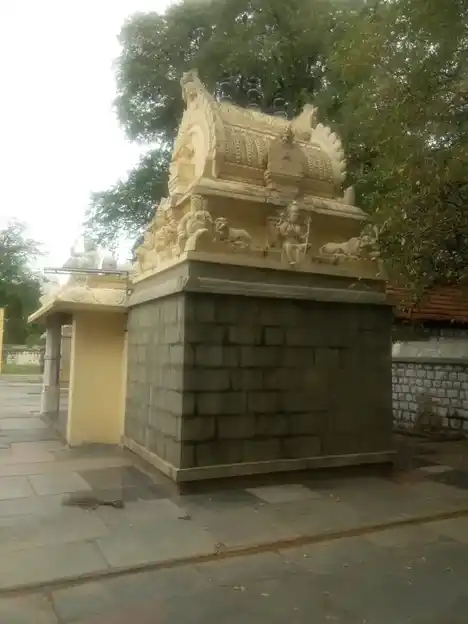 Arulmigu Santhirasekara Pidariyamman Temple, Kodanthoor - 639206 அருள்மிகு சந்திரசேகர பிடாரியம்மன் திருக்கோயில், Kodanthoor - 639206, Karur - Ancient Temple Architecture and History Image 2