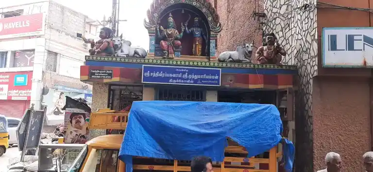 Arulmigu Santhiveerappa Swamy Muthumariyamman Temple, Melaavanimoolaveethi, Madurai - 625001 சந்தி வீரப்பசாமி மற்றும் முத்துமாரியம்மன் கோயில், Melaavanimoolaveethi, Madurai - 625001, Madurai - Ancient Temple Architecture and History Image 4