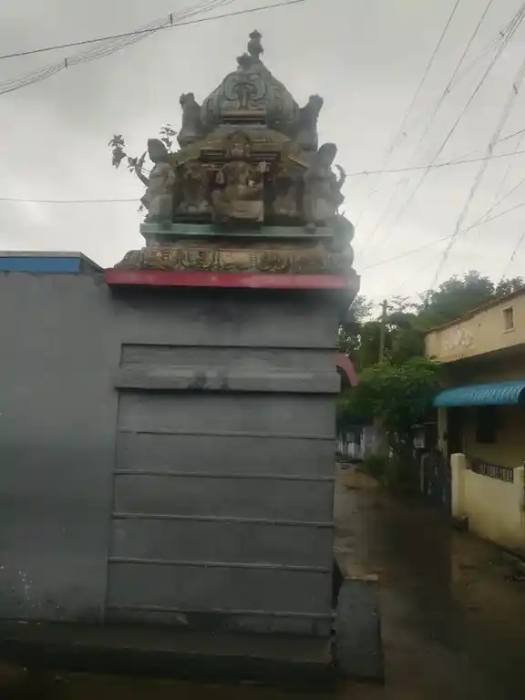 Arulmigu Santhu Mariamman Temple, Jalagantapuram, Avadathur - 636454 அருள்மிகு சந்து மாரியம்மன் திருக்கோயில், Jalagantapuram, Avadathur - 636454, Salem - Ancient Temple Architecture and History Image 3