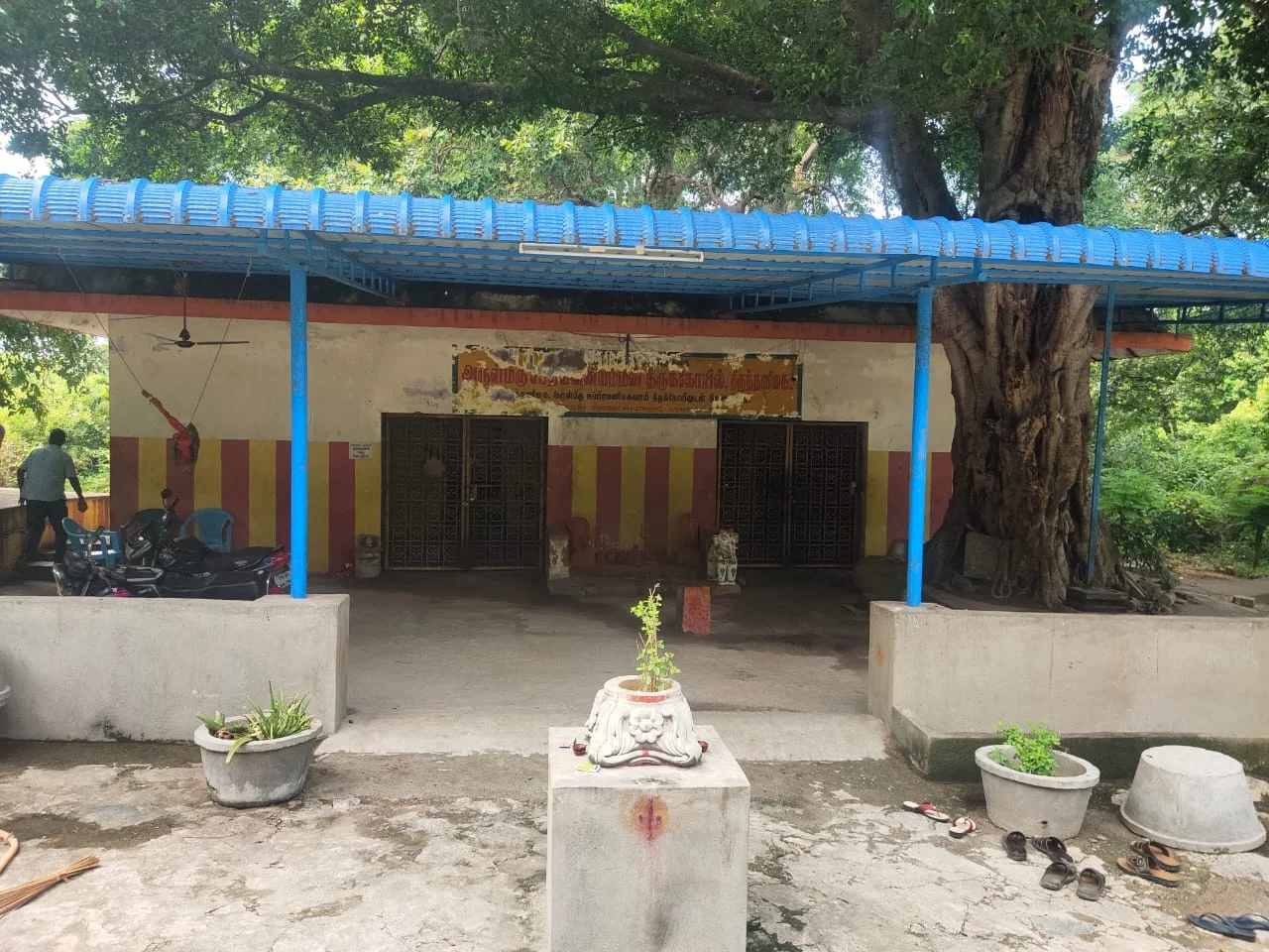 அருள்மிகு சப்தகன்னியம்மன் திருக்கோயில், கன்னிகாபுரம் - 631208 - Main View