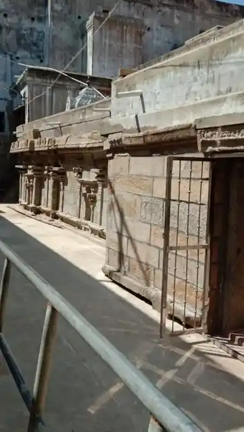 Arulmigu Sarabeswara Swamy Temple, Thirukosthiyur - 630201 Arulmigu Sarabeswara Swamy Temple, Thirukosthiyur - 630201, Sivagangai - Ancient Temple Architecture and History Image 2