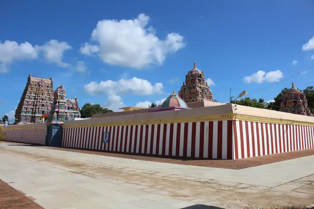 Arulmigu Saranathaperumal Temple, Thirucherrai - 612605 அருள்மிகு சாரநாதப்பெருமாள் திருக்கோயில், திருச்சேறை - 612605, Thanjavur - Ancient Temple Architecture and History Image 2