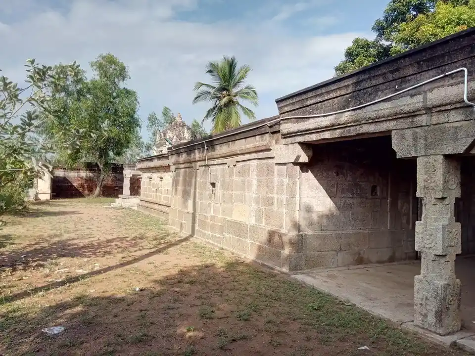 Arulmigu Sarangatheeswarar Temple, Thennankudi, Kulathur Taluk - 622203 அருள்மிகு சாரங்கதீஸ்வரர் திருக்கோயில், தென்னங்குடி, குளத்தூர் வட்டம் - 622203, Pudukkottai - Ancient Temple Architecture and History Image 3