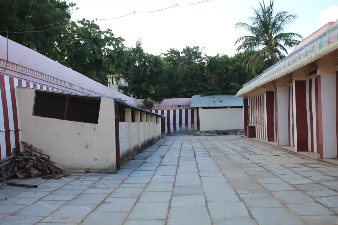 Arulmigu Saraparameshwarar Temple, Thirucherrai - 612605 அருள்மிகு சாரபரமேஸ்வரர் திருக்கோயில், Thirucherrai - 612605, Thanjavur - Ancient Temple Architecture and History Image 3