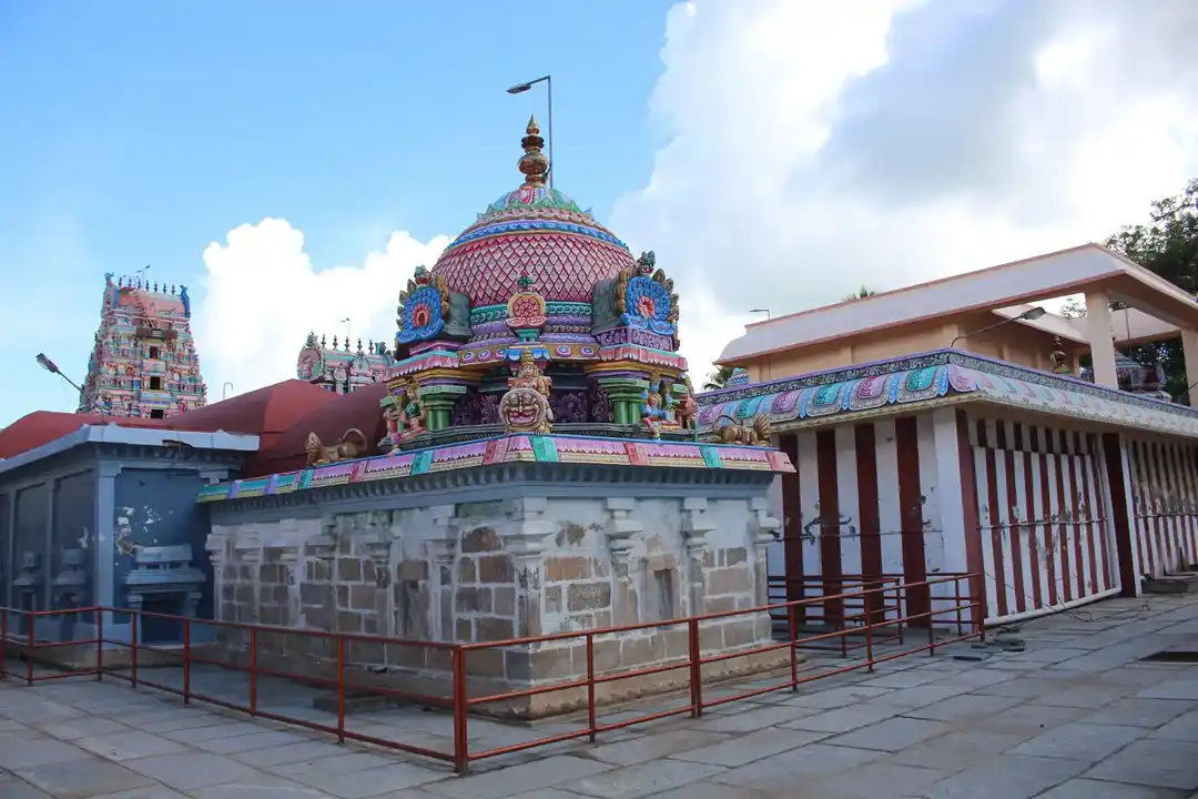 Arulmigu Saraparameshwarar Temple, Thirucherrai - 612605 அருள்மிகு சாரபரமேஸ்வரர் திருக்கோயில், Thirucherrai - 612605, Thanjavur - Ancient Temple Architecture and History Image 5