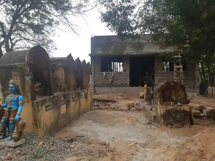 Arulmigu Sarukkaimuniyandavar Temple, Karambai - 613601 அருள்மிகு சருக்கை முனியாண்டவர் திருக்கோயில், Karambai - 613601, Thanjavur - Ancient Temple Architecture and History Image 2