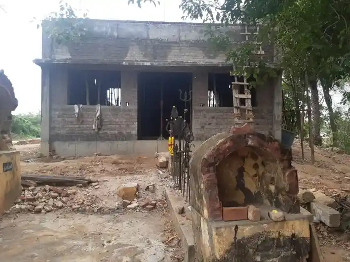 Arulmigu Sarukkaimuniyandavar Temple, Karambai - 613601 அருள்மிகு சருக்கை முனியாண்டவர் திருக்கோயில், Karambai - 613601, Thanjavur - Ancient Temple Architecture and History Image 3