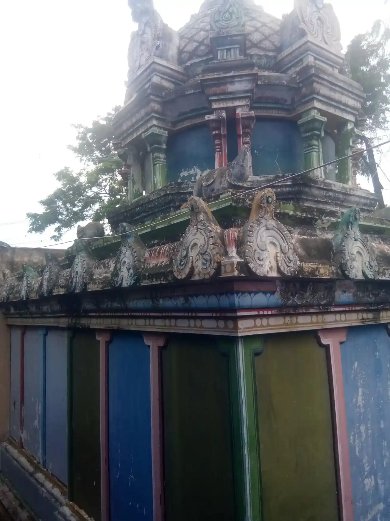Arulmigu Sarvabista Vinayagar Temple, Kupaimedu - 614205 Arulmigu Sarvabista Vinayagar Temple, Kupaimedu - 614205, Thanjavur - Ancient Temple Architecture and History Image 4
