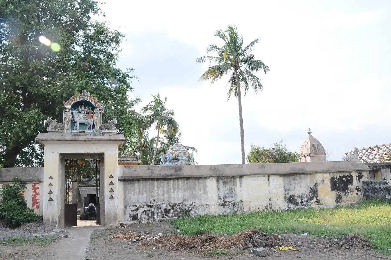 Arulmigu Sarvaloganatha Swamy Temple, Perakambi - 621005 Temple