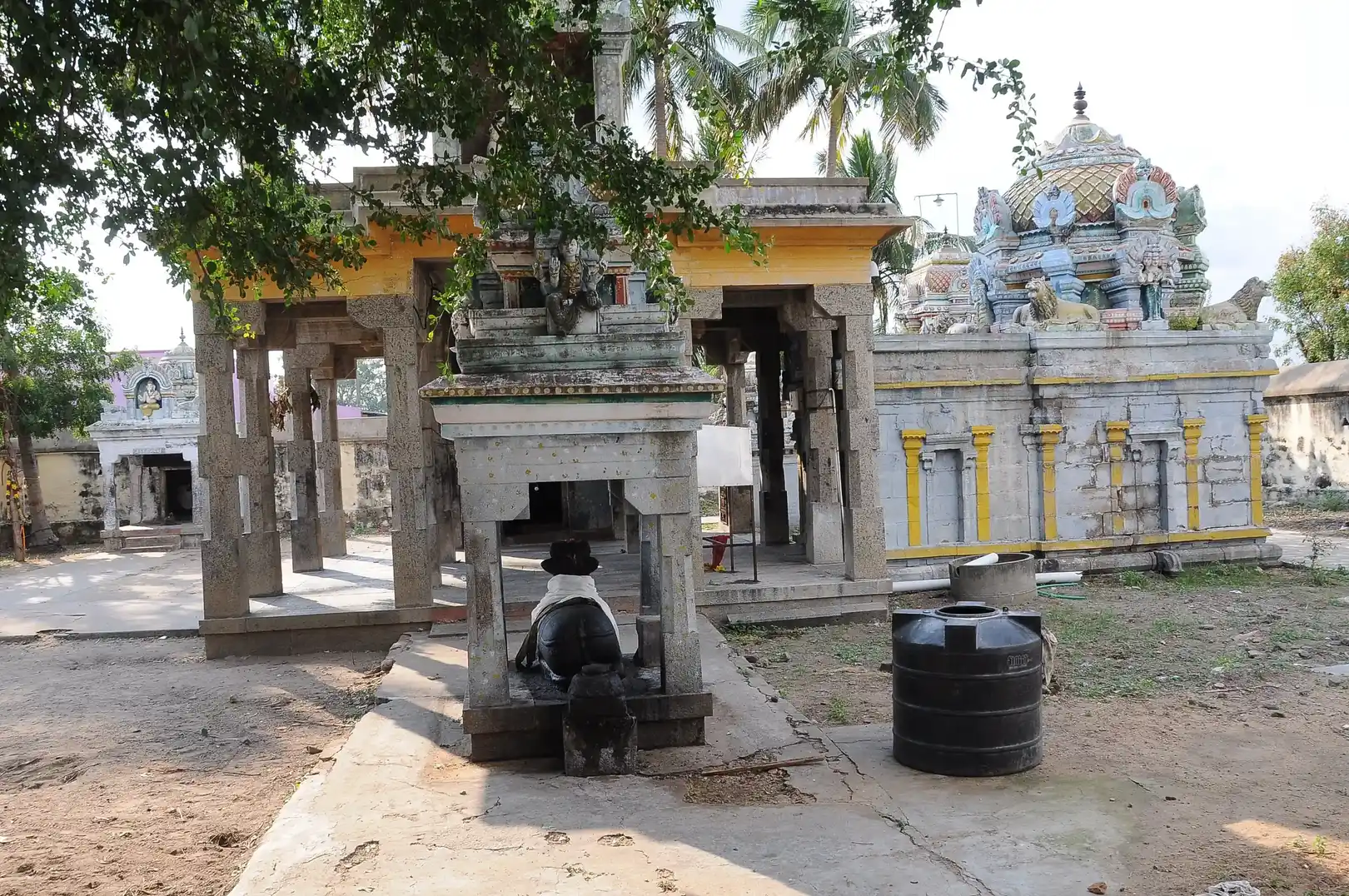 Arulmigu Sarvaloganatha Swamy Temple, Perakambi - 621005 அருள்மிகு சர்வலோகநாத சுவாமி திருக்கோயில், Perakambi - 621005, Thiruchirappalli - Ancient Temple Architecture and History Image 2