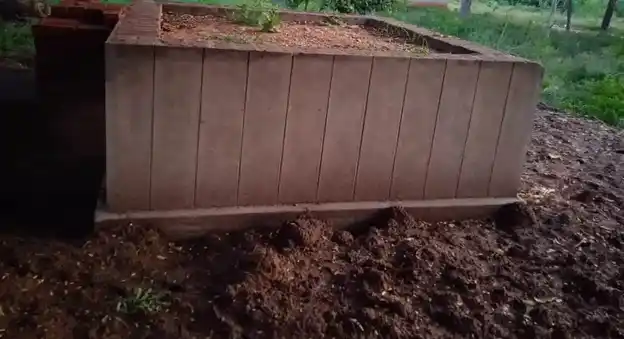 Arulmigu Sarveswarar Temple, Kombaipatty - 624202 அருள்மிகு சர்வேஸ்வரர் திருக்கோயில், Kombaipatty - 624202, Dindigul - Ancient Temple Architecture and History Image 4