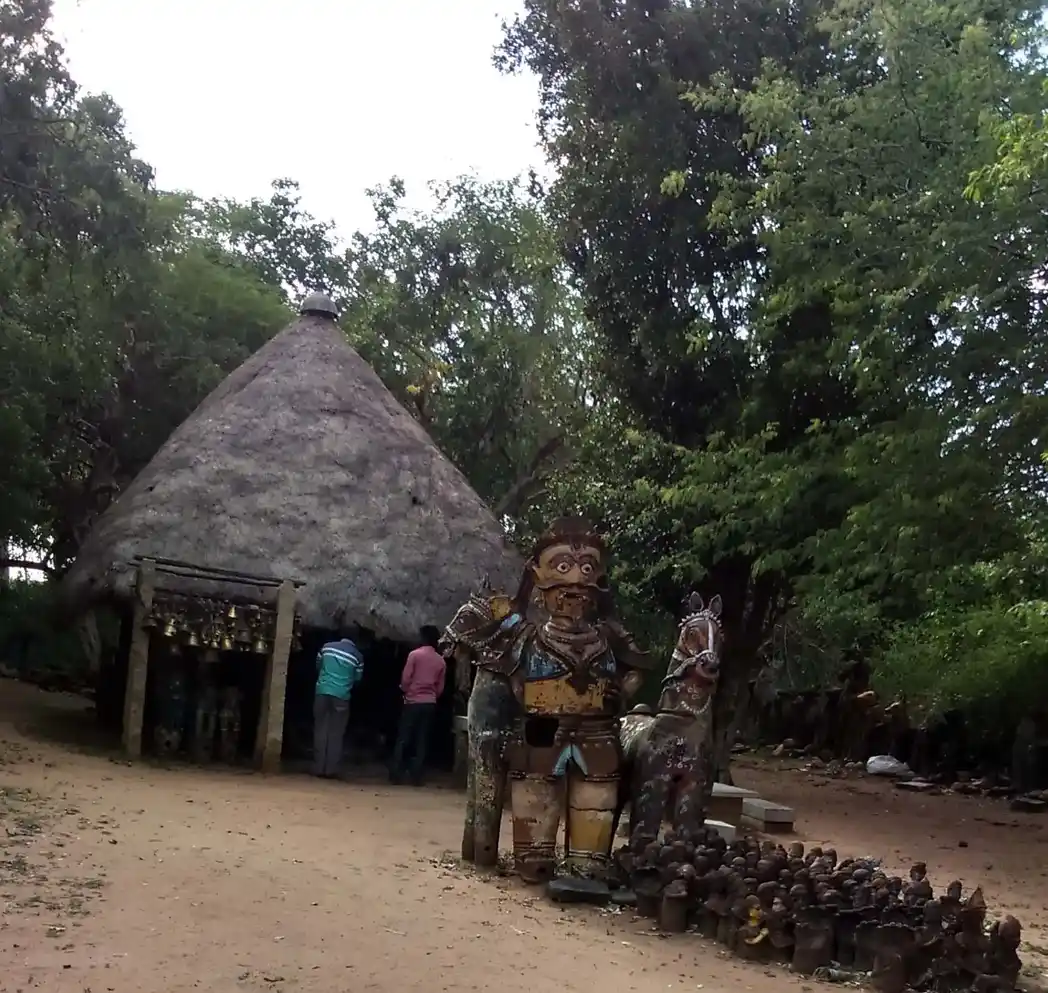 Arulmigu Sashtha Ayyanar Temple, K.Puthupatti - 630410 Temple