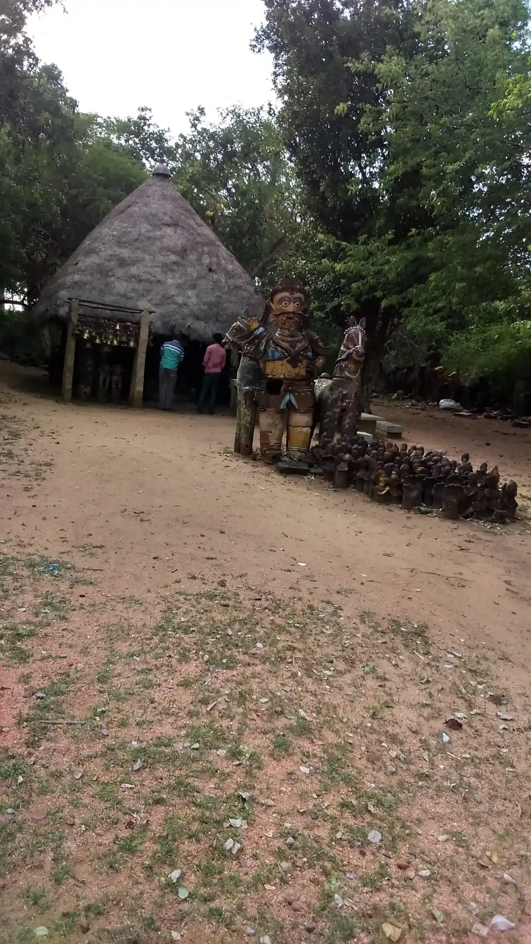 Arulmigu Sashtha Ayyanar Temple, K.Puthupatti - 630410 Arulmigu Sashtha Ayyanar Temple, K.Puthupatti - 630410, Sivagangai - Ancient Temple Architecture and History Image 2
