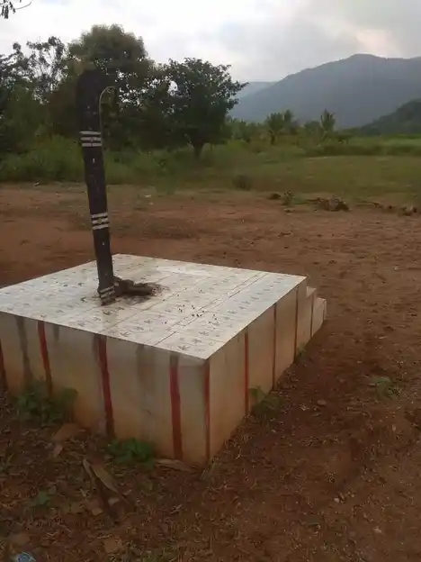 Arulmigu Sastha Ayyanar Temple, Ramagowndanpatti - 625022 அருள்மிகு சாஸ்தா அய்யனார் கோயில், Ramagowndanpatti - 625022, Madurai - Ancient Temple Architecture and History Image 2