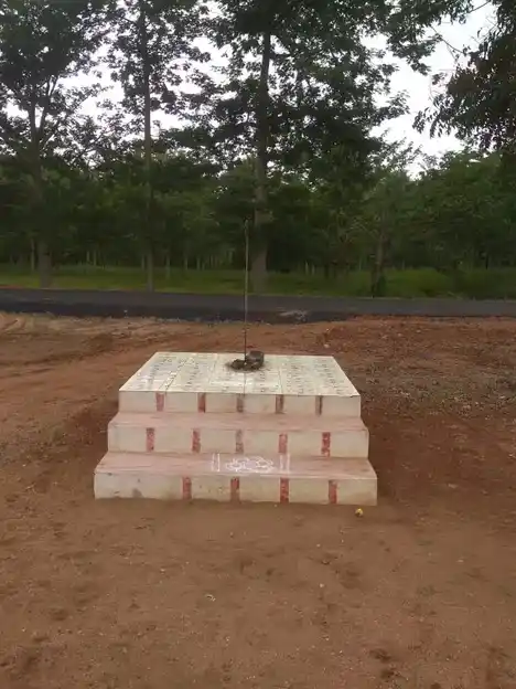 Arulmigu Sastha Ayyanar Temple, Ramagowndanpatti - 625022 அருள்மிகு சாஸ்தா அய்யனார் கோயில், Ramagowndanpatti - 625022, Madurai - Ancient Temple Architecture and History Image 3