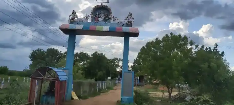 Arulmigu Sastha Pizhaiporuttha Ayyanar Temple, Iluppaiyurani - 628503 அருள்மிகு சாஸ்தா பிழைபொருத்த அய்யனார் கோயில், Iluppaiyurani - 628503, Thoothukudi - Ancient Temple Architecture and History Image 2