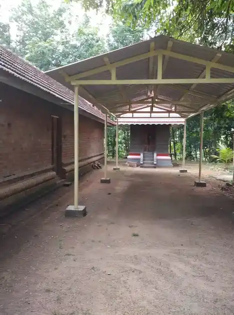 Arulmigu Sastha Temple, Araganadu, Kaliyal - 629101 Arulmigu Sastha Temple, Araganadu, Kaliyal - 629101, Kanyakumari - Ancient Temple Architecture and History Image 5