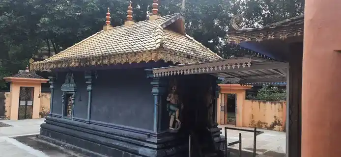 Arulmigu Sastha Temple, Chemmaruthankavu, Kadayal - 629161 Temple