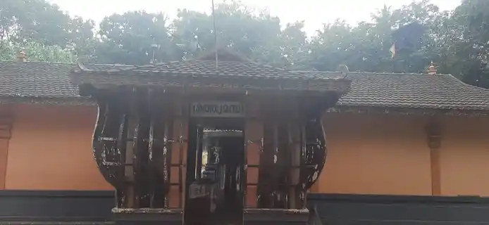 Arulmigu Sastha Temple, Chemmaruthankavu, Kadayal - 629161 Arulmigu Sastha Temple, Chemmaruthankavu, கடையல் - 629161, Kanyakumari - Ancient Temple Architecture and History Image 5