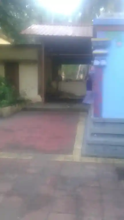 Arulmigu Sastha Temple, Chemmuthal, Killiyoor - 629177 Arulmigu Sastha Temple, Chemmuthal, கிள்ளியூர் - 629177, Kanyakumari - Ancient Temple Architecture and History Image 4