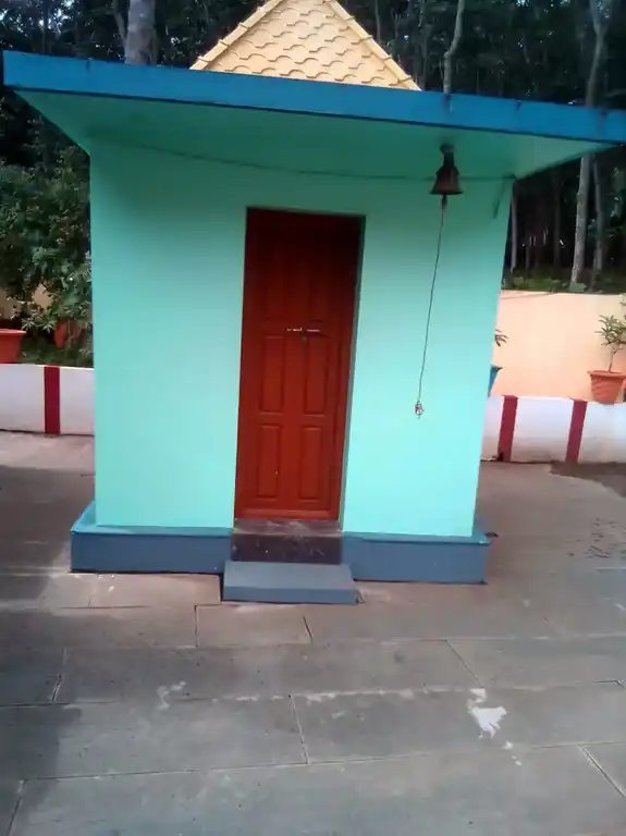 Arulmigu Sastha Temple, Kavumoolai, Nattalam - 629165 Arulmigu Sastha Temple, Kavumoolai, Nattalam - 629165, Kanyakumari - Ancient Temple Architecture and History Image 8