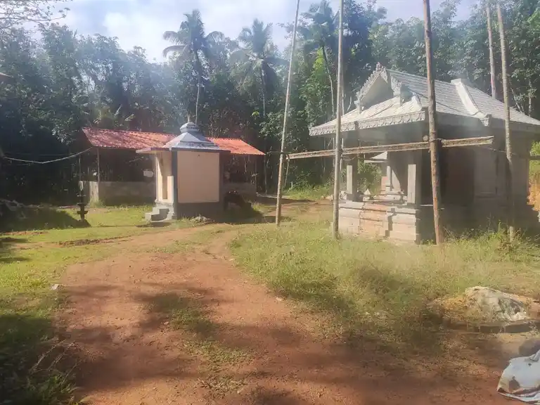 Arulmigu Sastha Temple, Keeranthoor, Malaiyadi - 629170 Arulmigu Sastha Temple, Keeranthoor, மலையடி - 629170, Kanyakumari - Ancient Temple Architecture and History Image 4