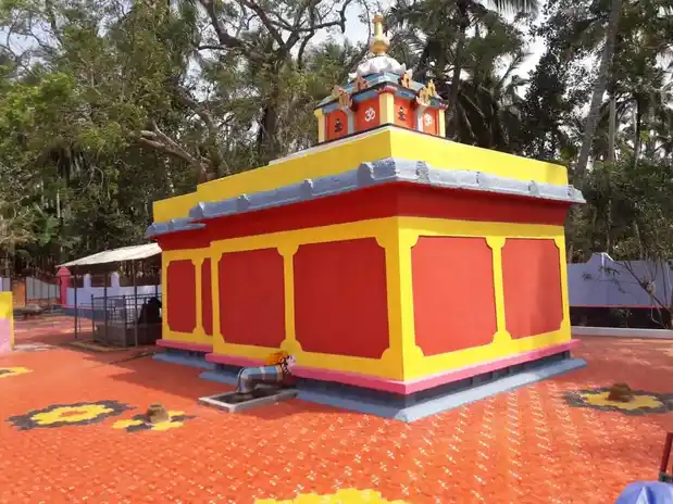 Arulmigu Sastha Temple, Kumpalamkavu, Killiyoor - 629177 Arulmigu Sastha Temple, Kumpalamkavu, கிள்ளியூர் - 629177, Kanyakumari - Ancient Temple Architecture and History Image 2