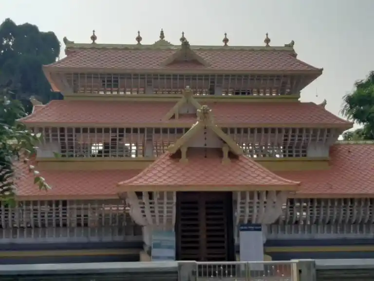 Arulmigu Sastha Temple, Thickurichi, Kuzhithurai - 629162 அருள்மிகு சாஸ்தா திருக்கோயில், Thickurichi, Kuzhithurai - 629162, Kanyakumari - Ancient Temple Architecture and History Image 2