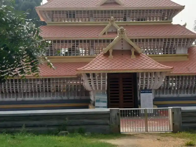 Arulmigu Sastha Temple, Thickurichi, Kuzhithurai - 629162 அருள்மிகு சாஸ்தா திருக்கோயில், Thickurichi, Kuzhithurai - 629162, Kanyakumari - Ancient Temple Architecture and History Image 3