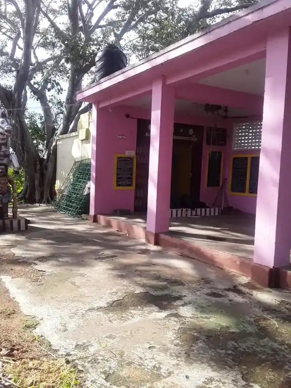 Arulmigu Sastha Venkalamudaiyar Temple, Thiruchitrambalam - 627354 அருள்மிகு சாஸ்தா வெங்கலமுடையார் திருக்கோயில், திருச்சிற்றம்பலம் - 627354, Tenkasi - Ancient Temple Architecture and History Image 4