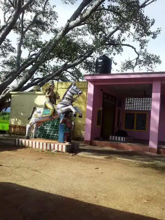 Arulmigu Sastha Venkalamudaiyar Temple, Thiruchitrambalam - 627354 அருள்மிகு சாஸ்தா வெங்கலமுடையார் திருக்கோயில், திருச்சிற்றம்பலம் - 627354, Tenkasi - Ancient Temple Architecture and History Image 5