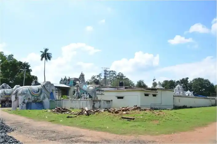 Arulmigu Sasthar Temple, Kannankarakkudi, Thirumayam Taluk - 622505 அருள்மிகு சாஸ்தார் திருக்கோயில், கண்ணங்காரங்குடி, திருமயம் வட்டம் - 622505, Pudukkottai - Ancient Temple Architecture and History Image 2