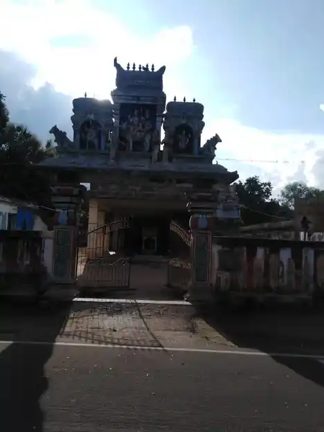 Arulmigu Satchinathaswamy Temple, Avalivanallur - 612802 அருள்மிகு சாட்சிநாதசாமி திருக்கோயில் அவளிவநல்லூர், அவளிவநல்லூர் - 612802, Thiruvarur - Ancient Temple Architecture and History Image 2