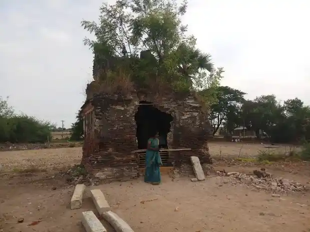 Arulmigu Sathanthlamman Temple, Adanjur - 613104 அருள்மிகு சாந்தாளம்மன் திருக்கோயில், Adanjur - 613104, Thanjavur - Ancient Temple Architecture and History Image 8