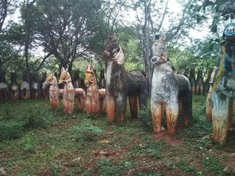 Arulmigu Sathappar Temple, Thanjur - 622201 அருள்மிகு சாத்தப்பர் திருக்கோயில், Thanjur - 622201, Pudukkottai - Ancient Temple Architecture and History Image 2