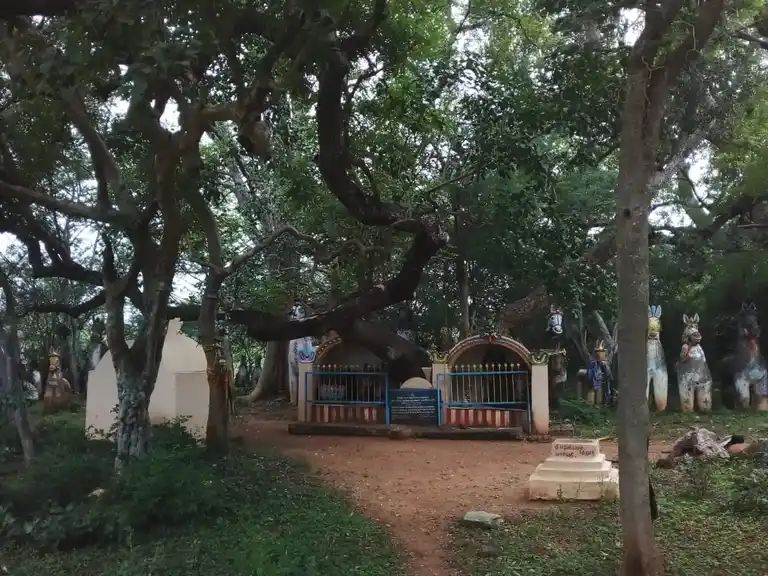 Arulmigu Sathappar Temple, Thanjur - 622201 அருள்மிகு சாத்தப்பர் திருக்கோயில், Thanjur - 622201, Pudukkottai - Ancient Temple Architecture and History Image 4