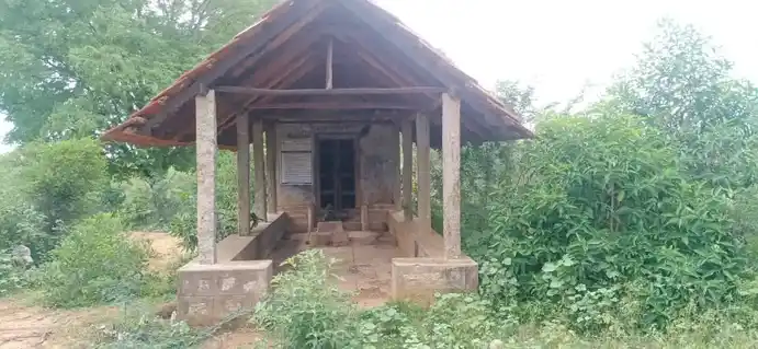 Arulmigu Satharudaiya Ayyanar Temple, Muthur - 630556 அருள்மிகு. சாத்தாருடைய அய்யனார் திருக்கோயில், Muthur - 630556, Sivagangai - Ancient Temple Architecture and History Image 2