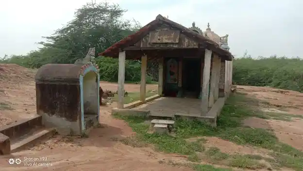 Arulmigu Satharudaiya Ayyanar Temple, Silukkapatti - 630554 அருள்மிகு. சாத்தாருடைய அய்யனார் திருக்கோயில், Silukkapatti - 630554, Sivagangai - Ancient Temple Architecture and History Image 3
