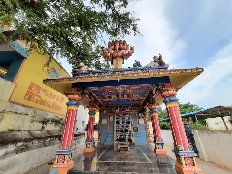 Arulmigu Sathiram Pillaiyar Vaachamakali Settiyar Satthiram, Kavinadu, Kavinadu - 622003 அருள்மிகு வாச்சமாகாளி செட்டியார் சத்திரம் மற்றும் பிள்ளையார் திருக்கோயில், திருவப்பூர், கவிநாடு - 622003, Pudukkottai - Ancient Temple Architecture and History Image 6