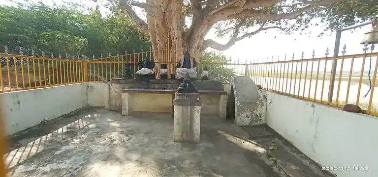 Arulmigu Sathurkonda Vinayagar Temple, Vellaalakkottiyur - 622506 அருள்மிகு சதுர்கொண்ட விநாயகர் திருக்கோயில், Vellaalakkottiyur - 622506, Pudukkottai - Ancient Temple Architecture and History Image 3