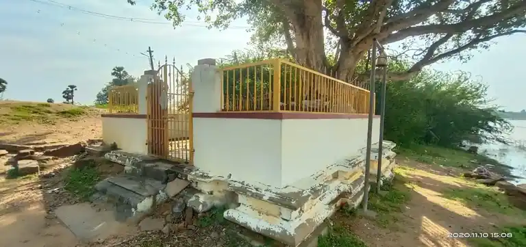 Arulmigu Sathurkonda Vinayagar Temple, Vellaalakkottiyur - 622506 அருள்மிகு சதுர்கொண்ட விநாயகர் திருக்கோயில், Vellaalakkottiyur - 622506, Pudukkottai - Ancient Temple Architecture and History Image 4