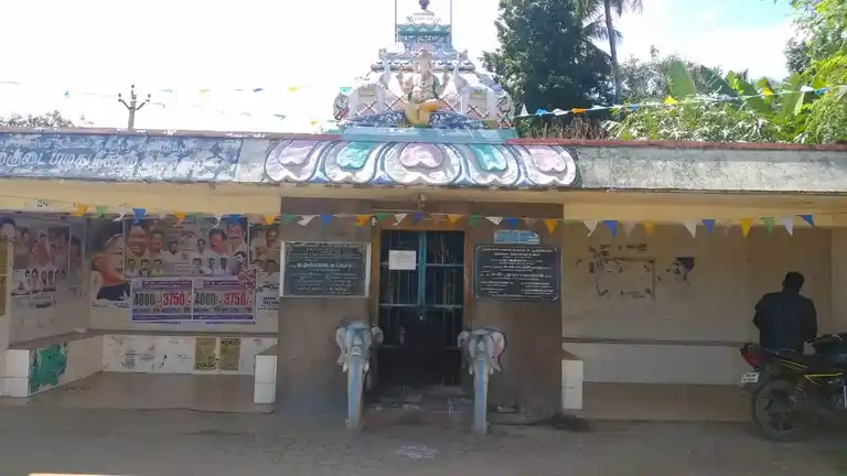 Arulmigu Sathurmugapillaiyar Temple, Muzhaiyur - 612703 Arulmigu Sathurmugapillaiyar Temple, Muzhaiyur - 612703, Thanjavur - Ancient Temple Architecture and History Image 3