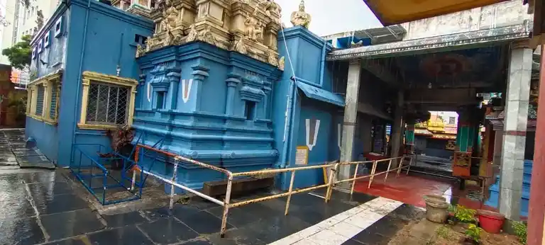 Arulmigu Sathyavaratharajaperumal Temple, Arumbakkam, Chennai - 600106 அருள்மிகு சத்திய வரதராஜப் பெருமாள் திருக்கோயில், அரும்பாக்கம், சென்னை - 600106, Chennai - Ancient Temple Architecture and History Image 3