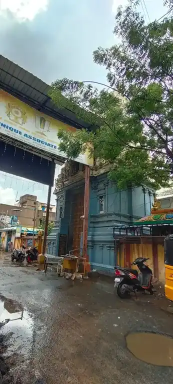 Arulmigu Sathyavaratharajaperumal Temple, Arumbakkam, Chennai - 600106 அருள்மிகு சத்திய வரதராஜப் பெருமாள் திருக்கோயில், அரும்பாக்கம், சென்னை - 600106, Chennai - Ancient Temple Architecture and History Image 4