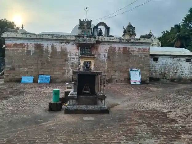 Arulmigu Sayavaneswarar Temple, Saayavanam - 609105 அருள்மிகு சாயாவனேஸ்வரர் திருக்கோயில், சாயாவனம் - 609105, Mayiladuthurai - Ancient Temple Architecture and History Image 5