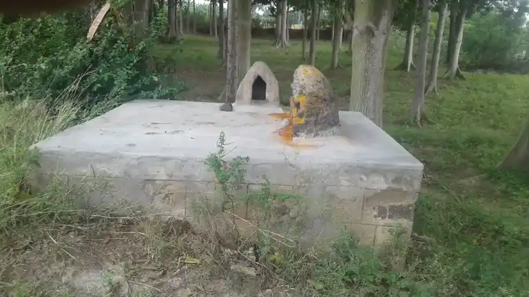 Arulmigu Seelaikannimar Temple, Kullapuram - 625562 அருள்மிகு சீலைக் கன்னிமார் திருக்கோயில், Kullapuram - 625562, Theni - Ancient Temple Architecture and History Image 3